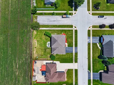 1692 185TH Street Lansing IL 60438