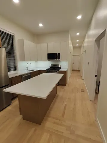 2132 West Potomac Avenue Chicago IL 60622
