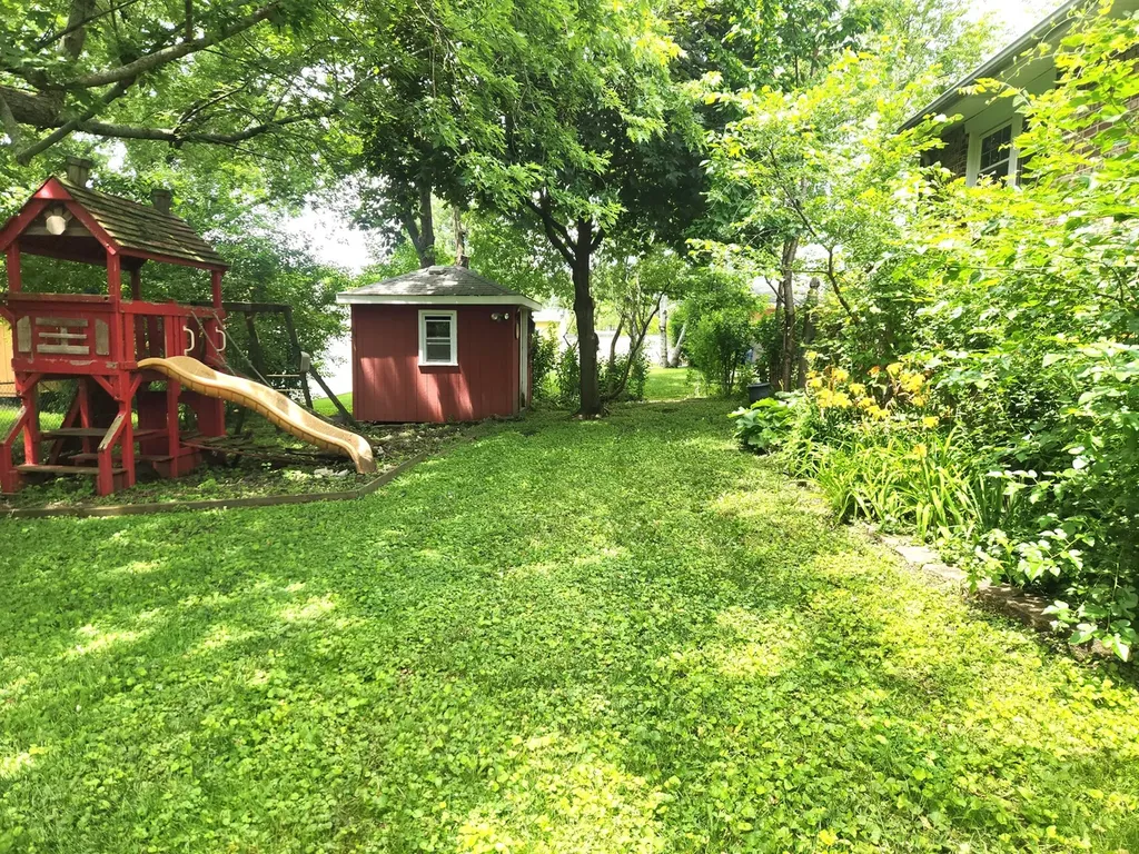 1629 Holly Lane Darien IL 60561