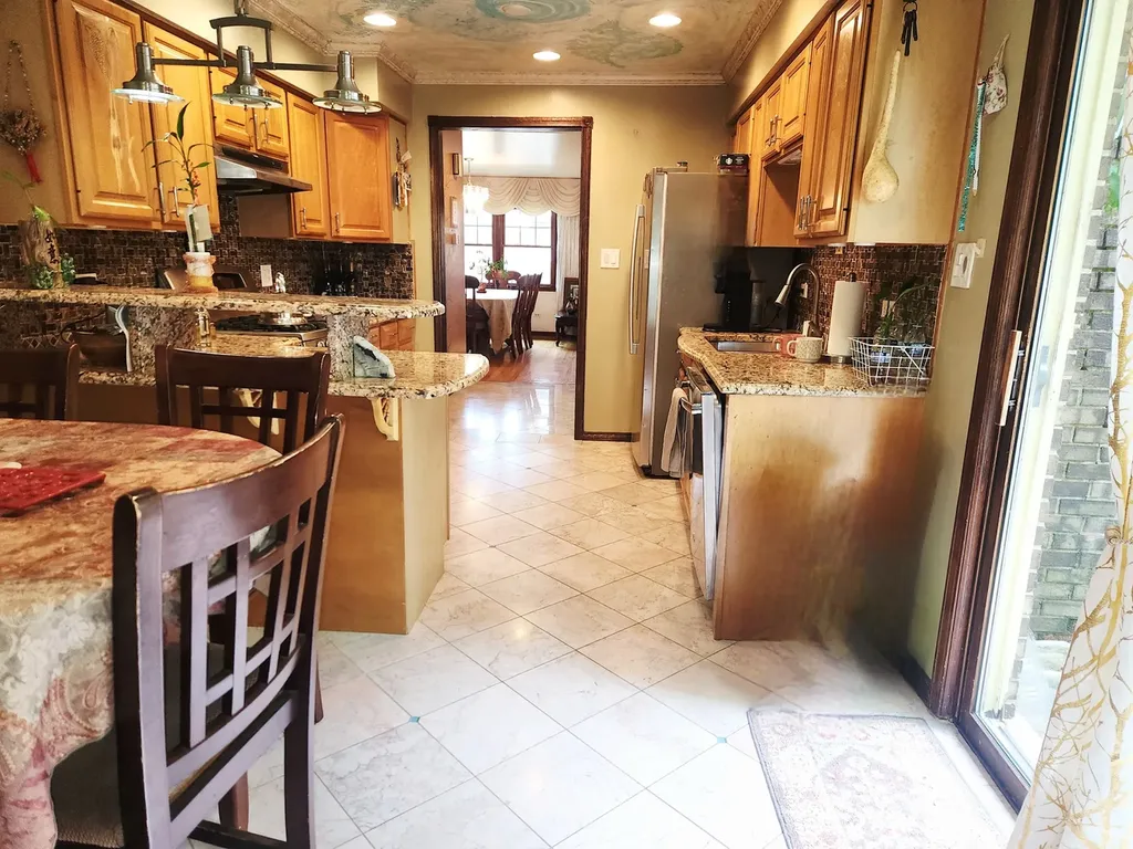 1629 Holly Lane Darien IL 60561