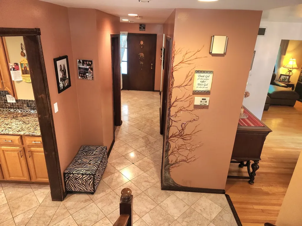 1629 Holly Lane Darien IL 60561