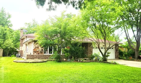 1629 Holly Lane Darien IL 60561