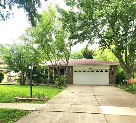 1629 Holly Lane Darien IL 60561