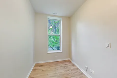 2323 North Cambridge Avenue Chicago IL 60614