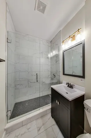 2323 North Cambridge Avenue Chicago IL 60614