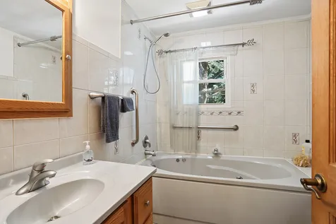 20W135 98TH Street Lemont IL 60439
