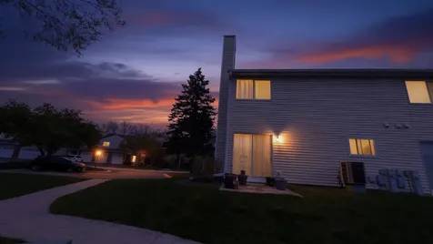 150 Winchester Drive Streamwood IL 60107