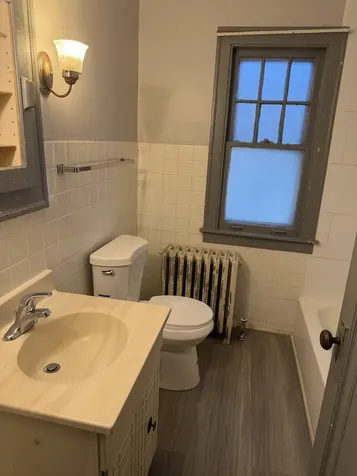 430 West Virginia Street Crystal Lake IL 60014