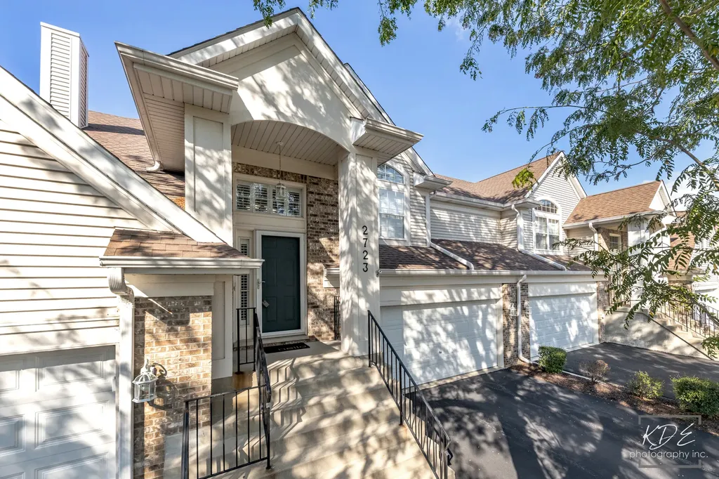 2723 Old Woods Trail Plainfield IL 60586