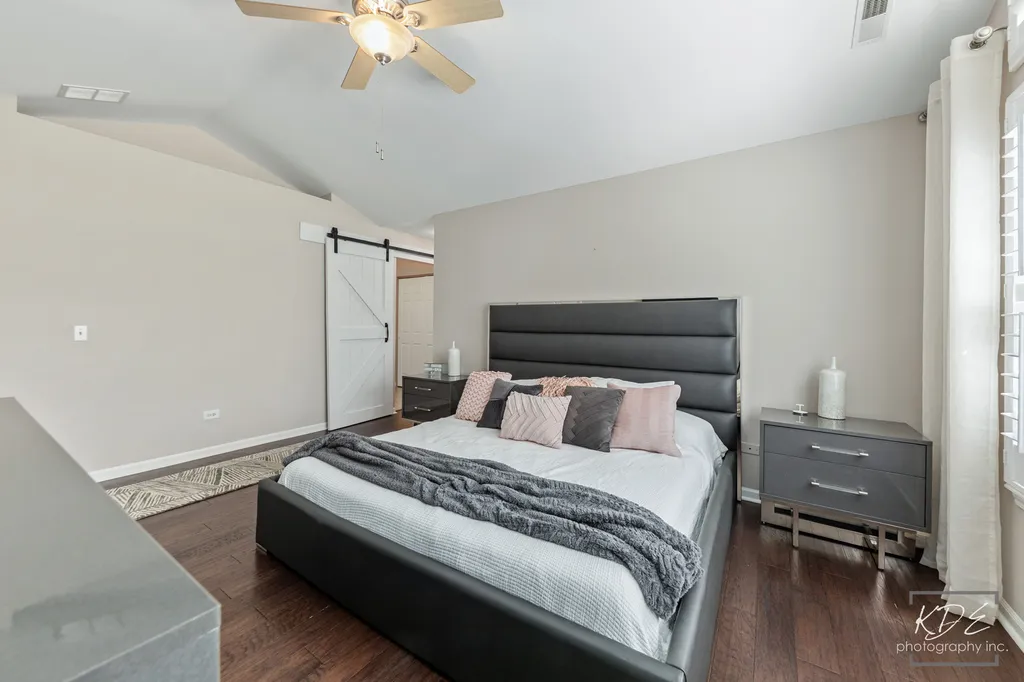 2723 Old Woods Trail Plainfield IL 60586