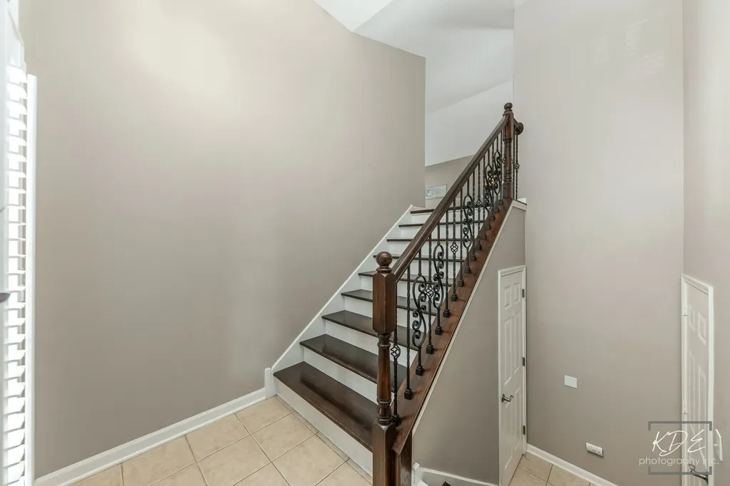 2723 Old Woods Trail Plainfield IL 60586