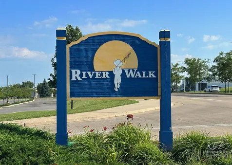 2723 Old Woods Trail Plainfield IL 60586