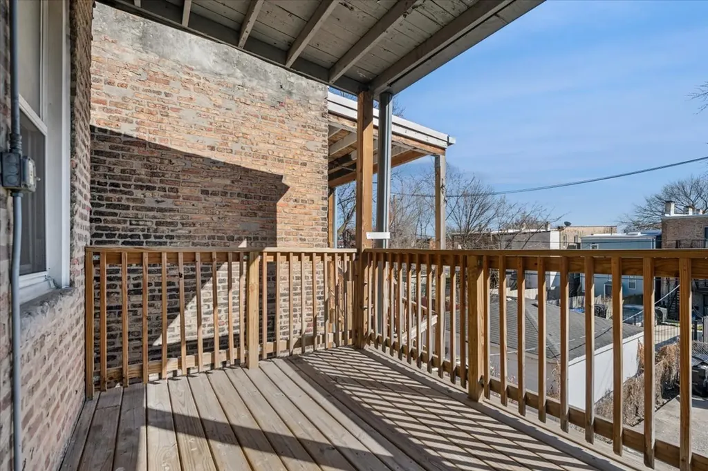 3923 West Polk Street Chicago IL 60624