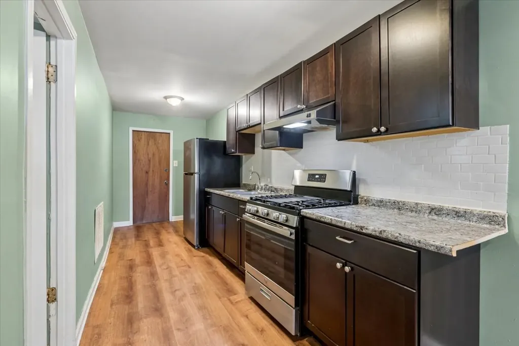 3923 West Polk Street Chicago IL 60624