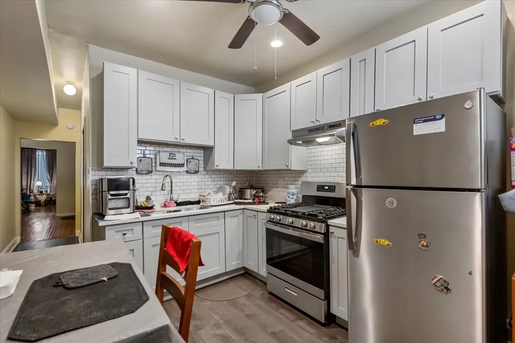 3923 West Polk Street Chicago IL 60624