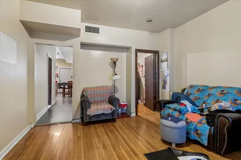3923 West Polk Street Chicago IL 60624