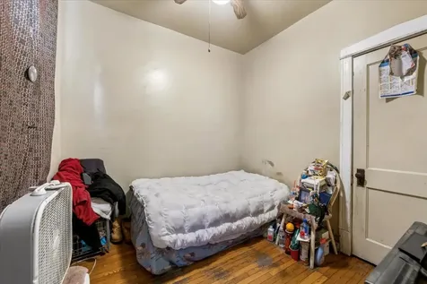 3923 West Polk Street Chicago IL 60624