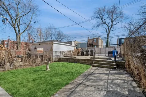 3923 West Polk Street Chicago IL 60624