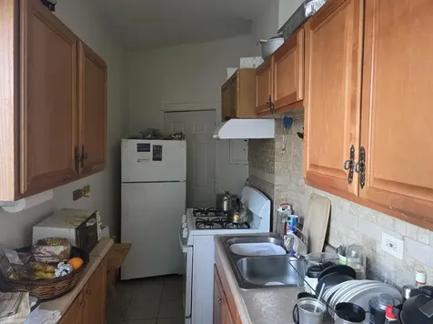 7547 North Rogers Avenue Chicago IL 60626