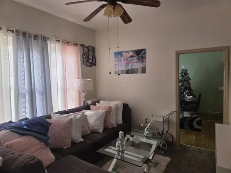 7547 North Rogers Avenue Chicago IL 60626