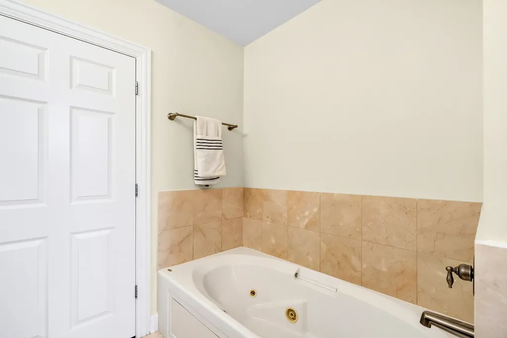 2510 West Irving Park Road Chicago IL 60618