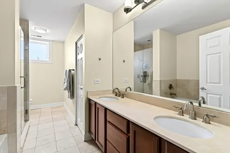 2510 West Irving Park Road Chicago IL 60618