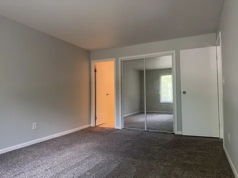 571 Somerset Lane Crystal Lake IL 60014