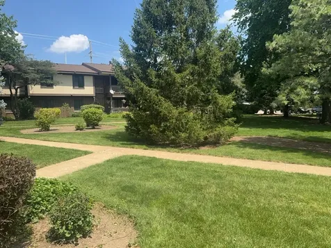 571 Somerset Lane Crystal Lake IL 60014
