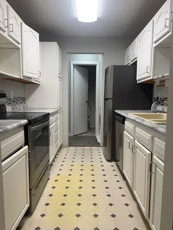 571 Somerset Lane Crystal Lake IL 60014