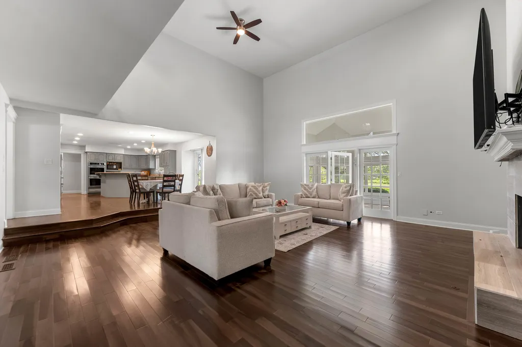 24161 Brancaster Drive Naperville IL 60564