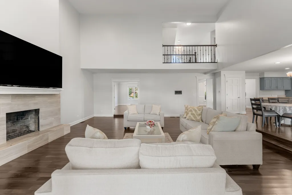 24161 Brancaster Drive Naperville IL 60564