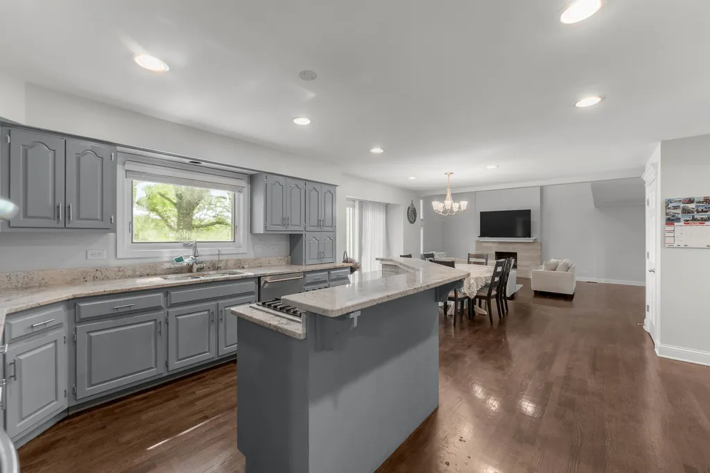 24161 Brancaster Drive Naperville IL 60564