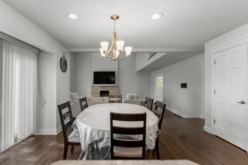 24161 Brancaster Drive Naperville IL 60564