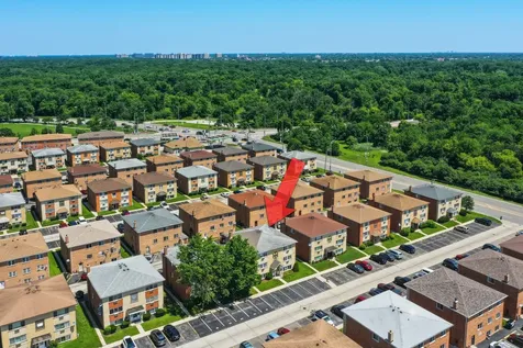 9220 South Sally Lane Schiller Park IL 60176