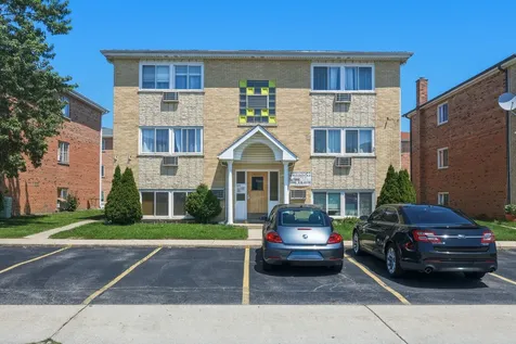 9220 South Sally Lane Schiller Park IL 60176