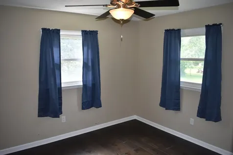 124 Hislop Drive Cissna Park IL 60924