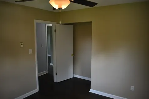 124 Hislop Drive Cissna Park IL 60924