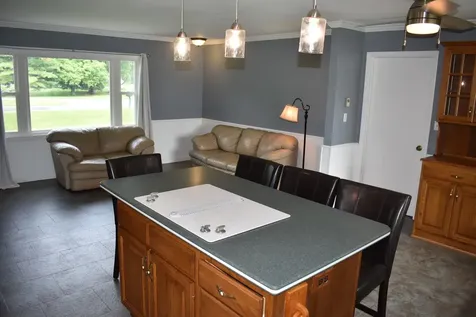 124 Hislop Drive Cissna Park IL 60924