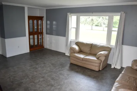 124 Hislop Drive Cissna Park IL 60924