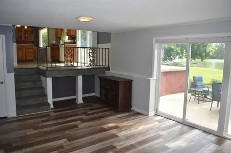 124 Hislop Drive Cissna Park IL 60924
