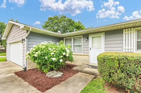 2009 Crescent Drive Champaign IL 61821