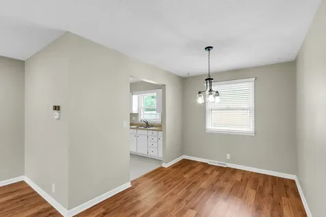 2009 Crescent Drive Champaign IL 61821