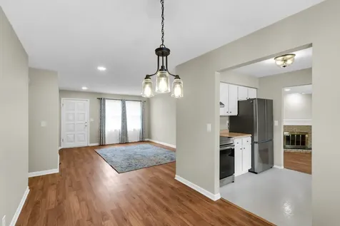 2009 Crescent Drive Champaign IL 61821