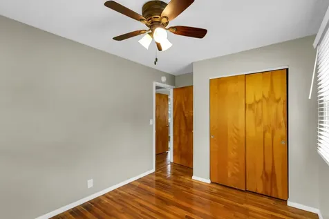 2009 Crescent Drive Champaign IL 61821