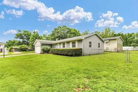 2009 Crescent Drive Champaign IL 61821