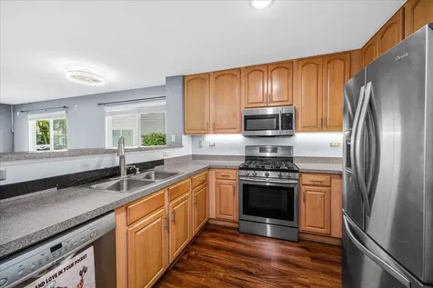 2447 Mayfield Drive Montgomery IL 60538