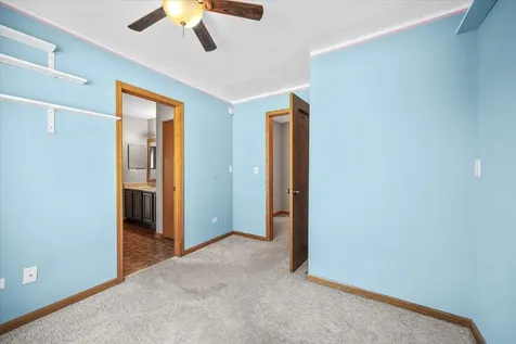 2447 Mayfield Drive Montgomery IL 60538