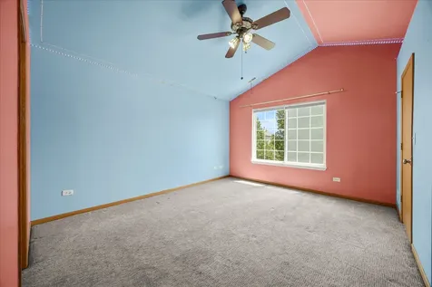 2447 Mayfield Drive Montgomery IL 60538