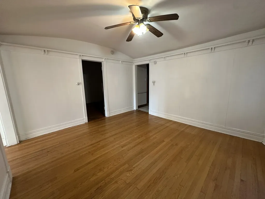 7541 South Merrill Avenue Chicago IL 60649