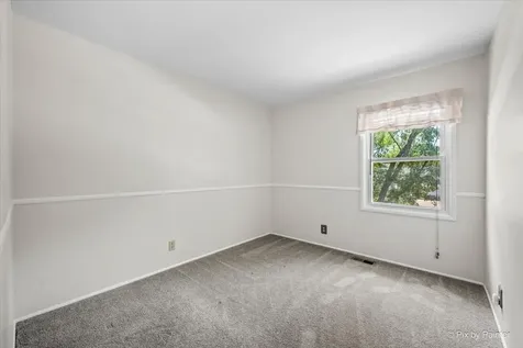 809 Stowell Avenue Streamwood IL 60107